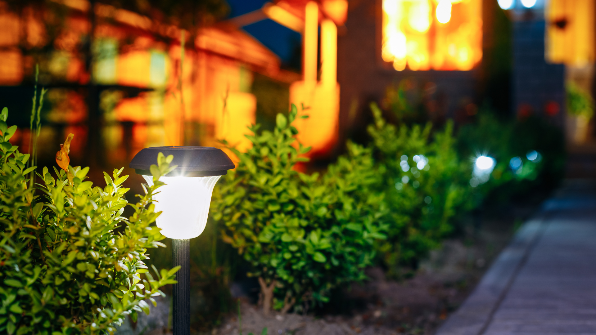 10 Must-Have Solar Powered Gadgets - TechRound