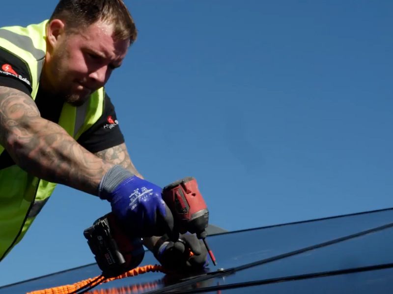 Installer With Drill