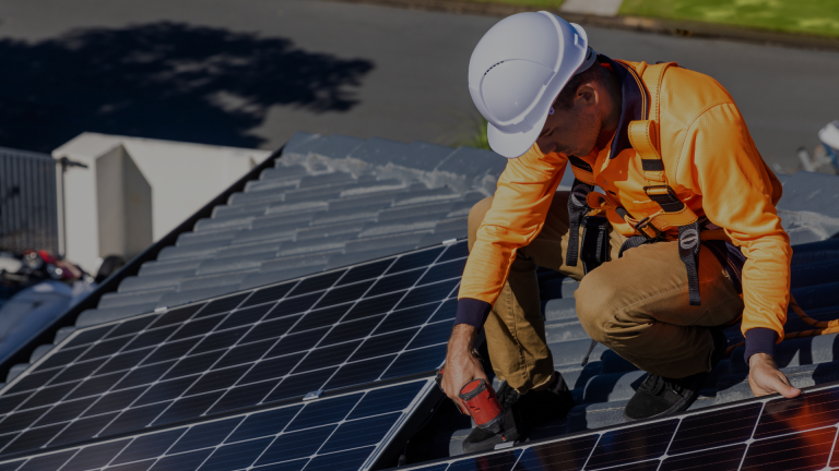 The latest UK solar photovoltaic capacity statistics explained (2024)